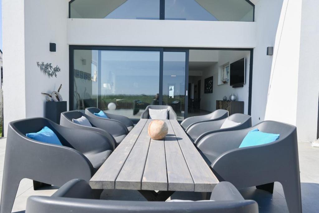 Robson Beach I Sauna, Jacuzzi Miedzywodzie Ngoại thất bức ảnh