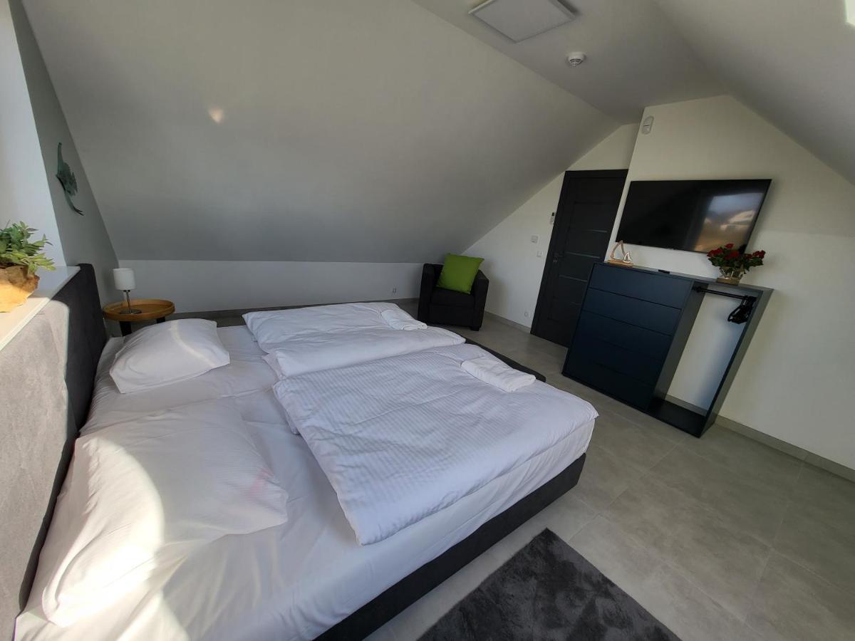Robson Beach I Sauna, Jacuzzi Miedzywodzie Ngoại thất bức ảnh