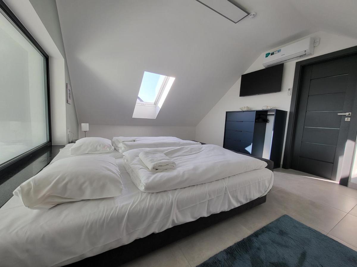 Robson Beach I Sauna, Jacuzzi Miedzywodzie Ngoại thất bức ảnh